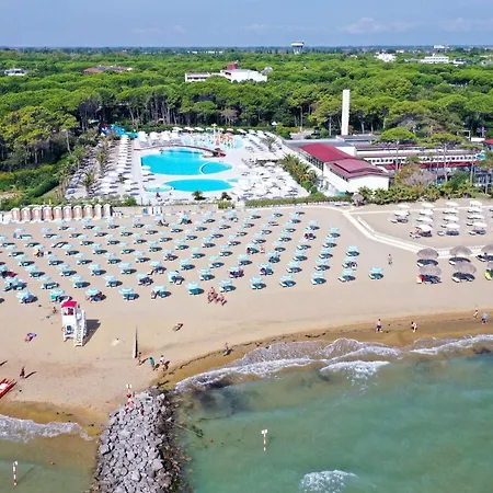 Appartamento New Within A Renovated Detatched House Ground Floor With Outdoor Patio Lignano Sabbiadoro